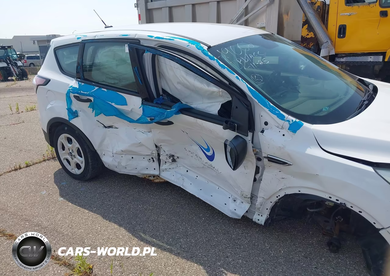 2017 Ford Escape S VIN:1FMCU0F76HUC54589 - 6