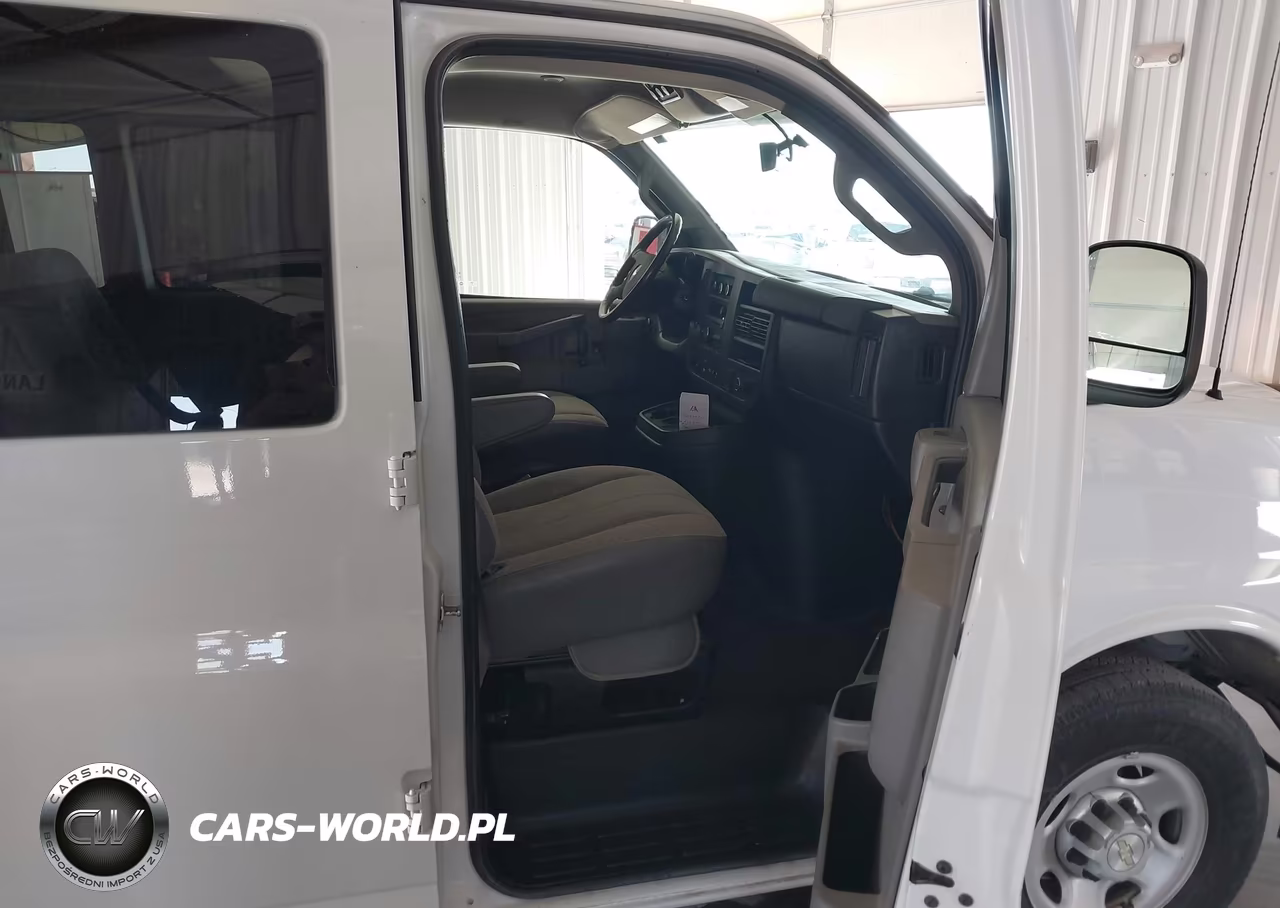 2020 Chevrolet Express Passenger Rwd 3500 Extended Wheelbase Ls VIN:1GAZGNFP5L1256744 - 5