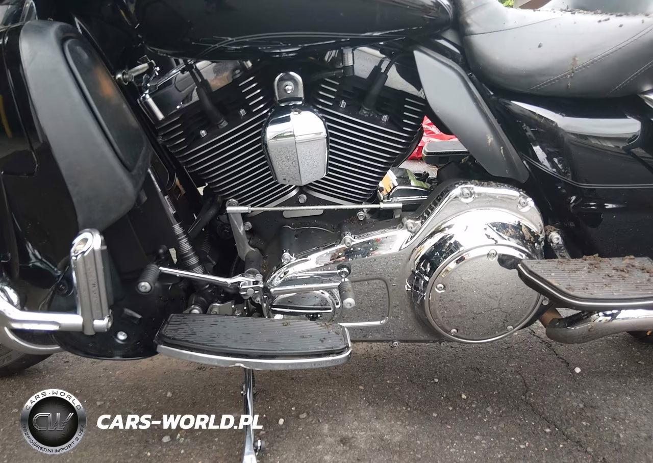 2014 Harley-Davidson Flhtcu Ultra Classic Electra Gld VIN:1HD1FCM1XEB700237 - 9