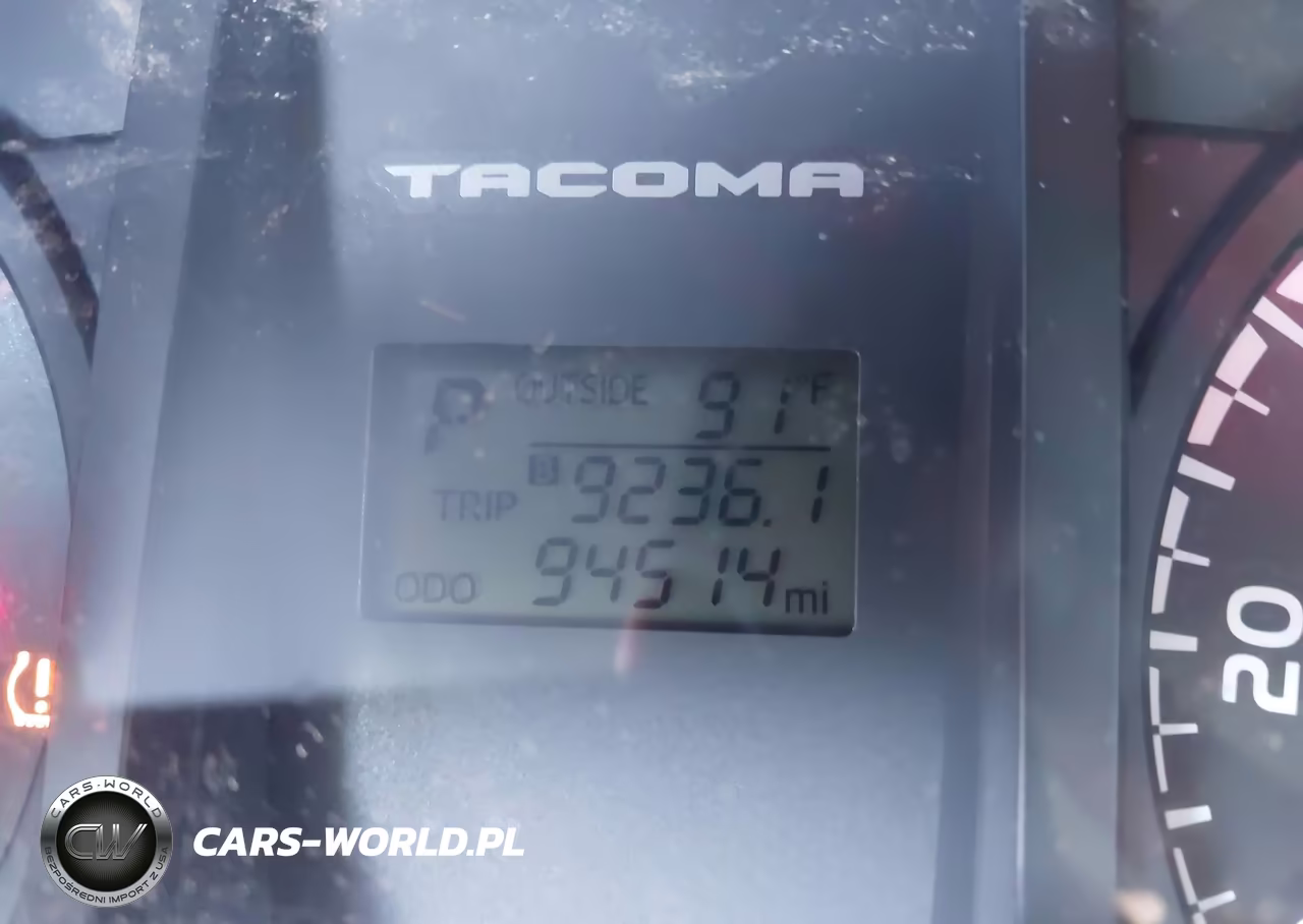 2017 Toyota Tacoma Sr V6 VIN:5TFCZ5AN4HX068847 - 16