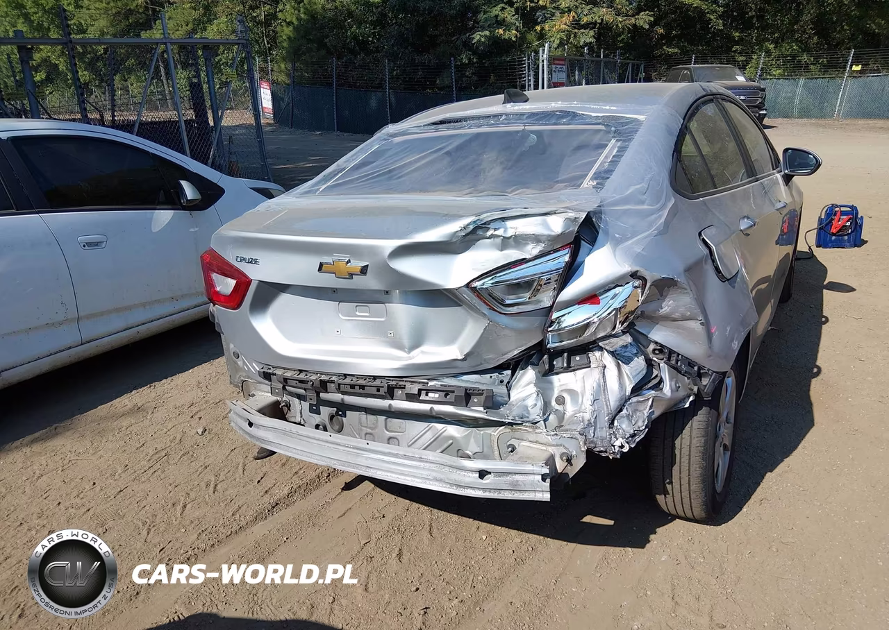 2018 Chevrolet Cruze Ls Auto VIN:1G1BC5SM3J7179102 - 6
