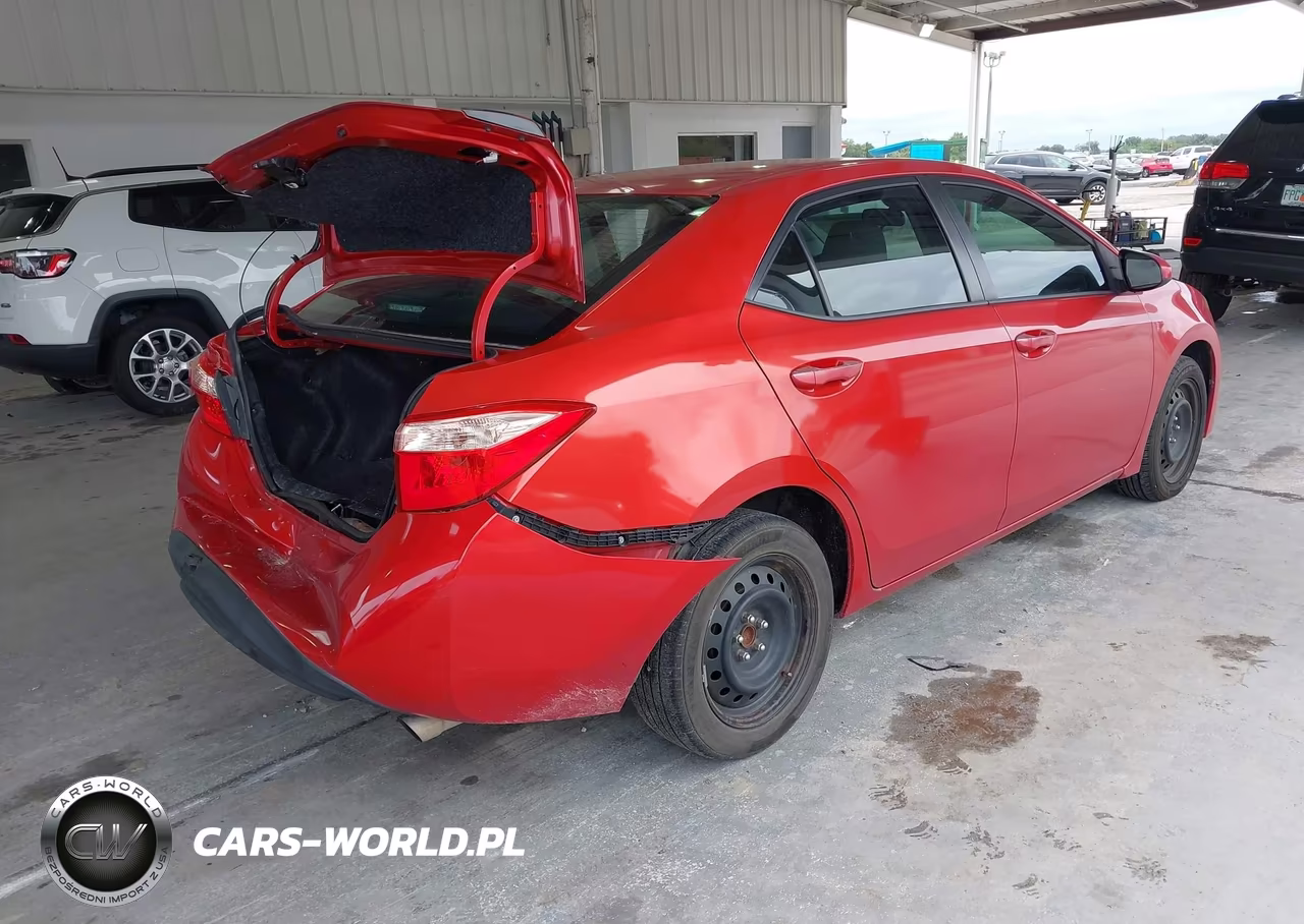 2018 Toyota Corolla Le VIN:5YFBURHE4JP838699 - 4