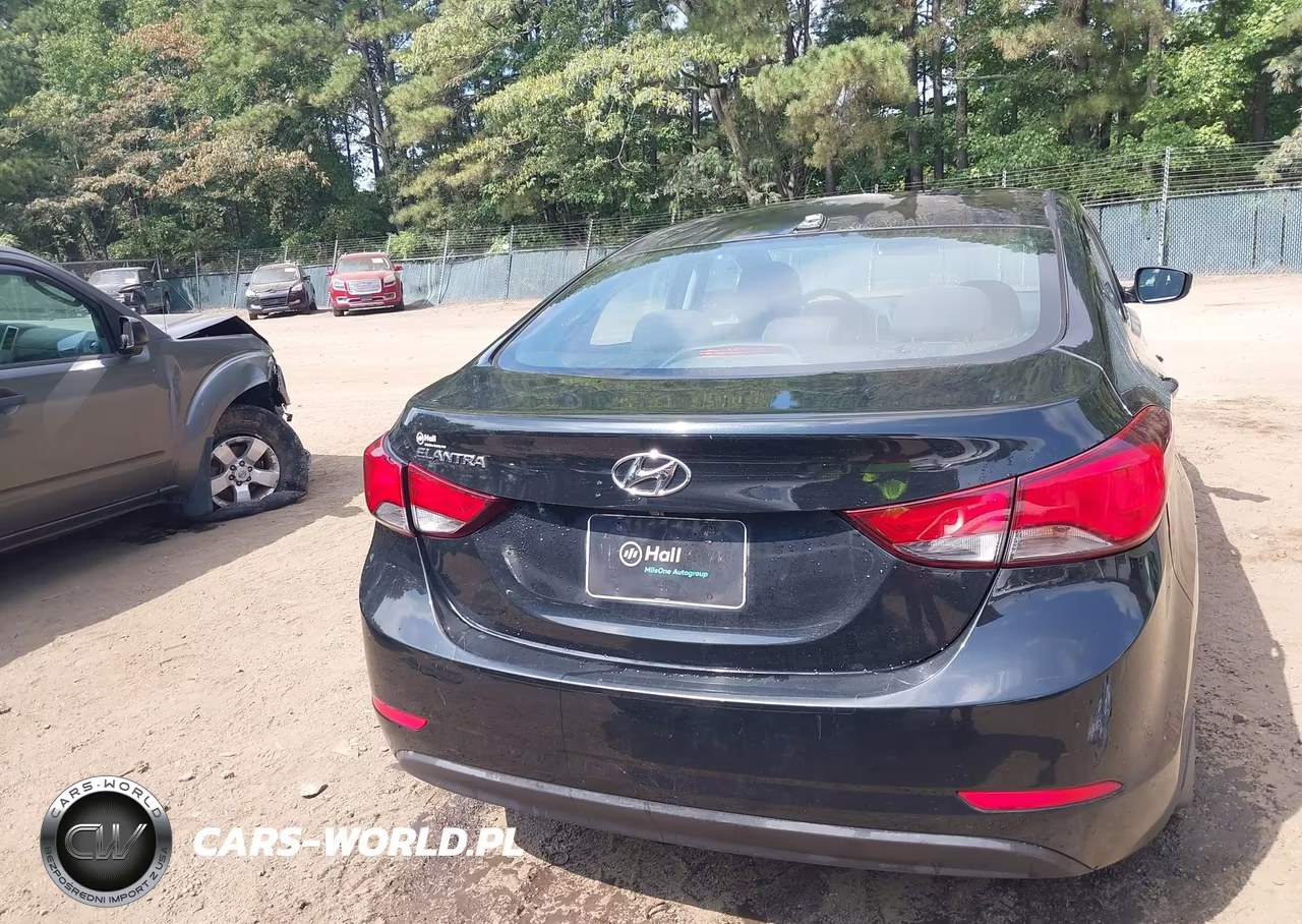 2016 Hyundai Elantra Value Edition VIN:5NPDH4AE0GH794734 - 16