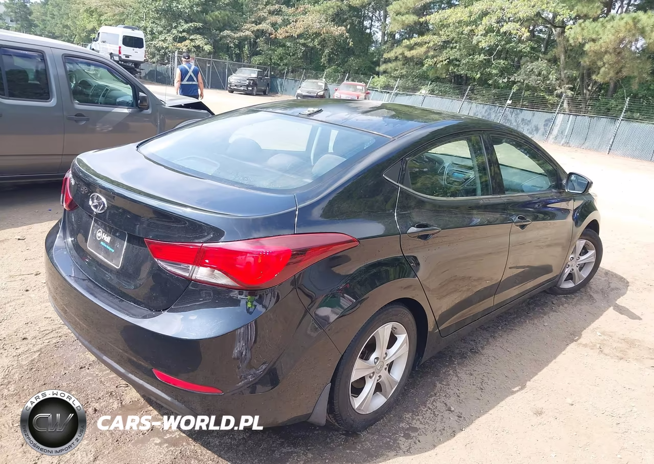 2016 Hyundai Elantra Value Edition VIN:5NPDH4AE0GH794734 - 4