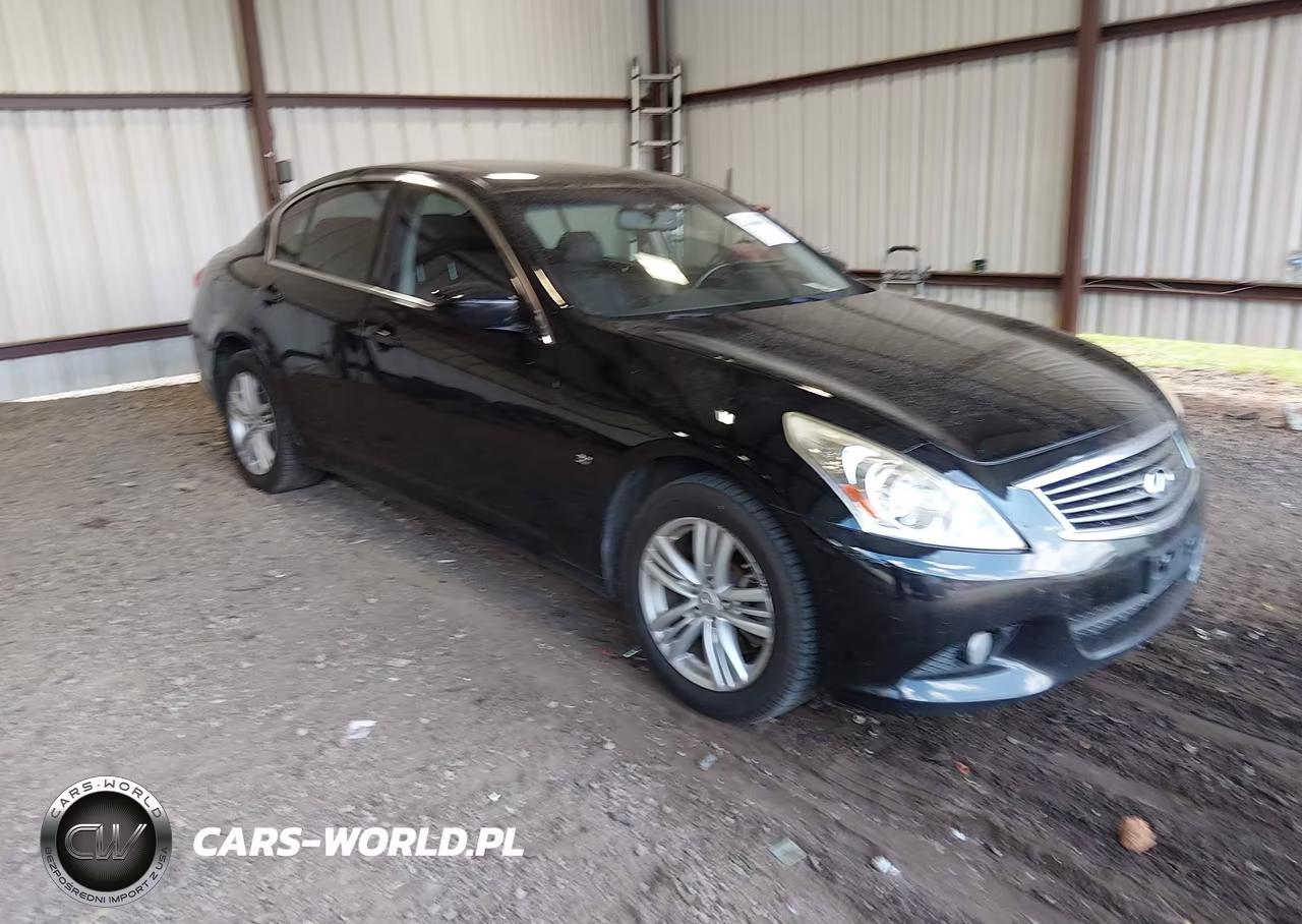 2015 Infiniti Q40