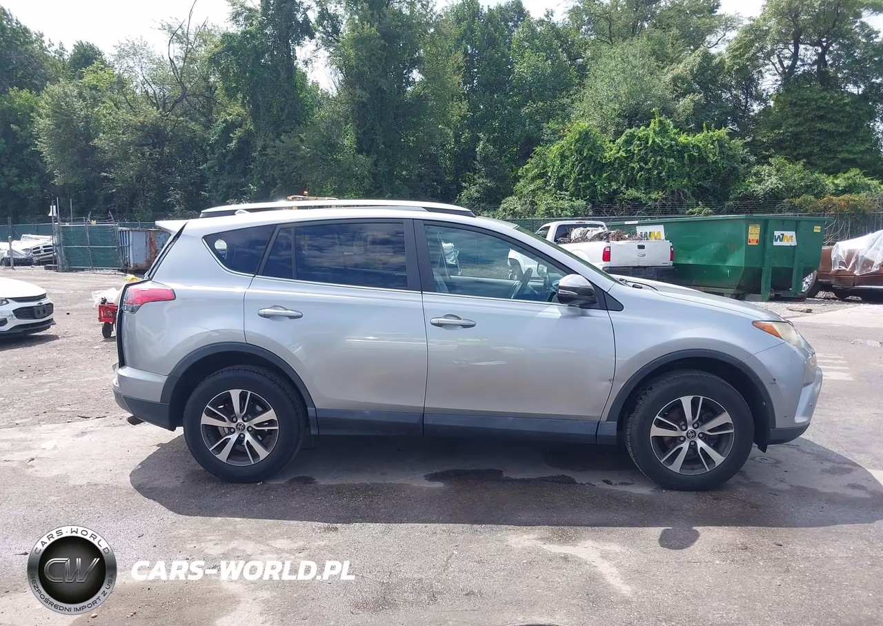 2018 Toyota Rav4 Xle VIN:2T3WFREV9JW485852 - 13