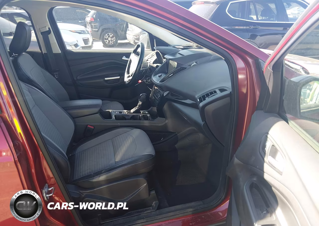 2018 Ford Escape Se VIN:1FMCU9GD4JUA85140 - 5
