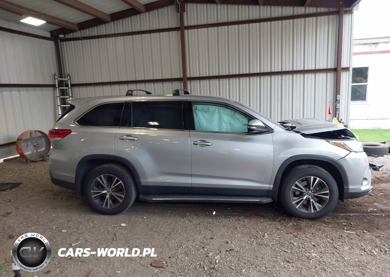 2019 Toyota Highlander Le VIN:5TDBZRFH6KS924779 - 13