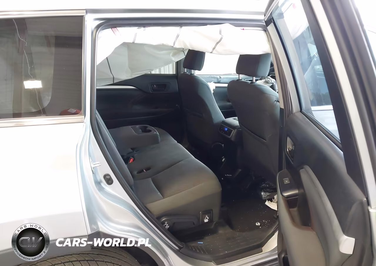 2019 Toyota Highlander Le VIN:5TDBZRFH6KS924779 - 8