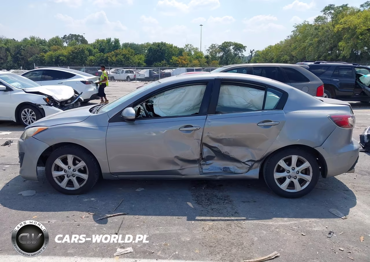 2011 Mazda Mazda3 I Touring VIN:JM1BL1VF8B1386473 - 15
