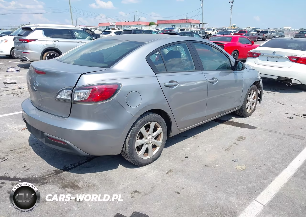 2011 Mazda Mazda3 I Touring VIN:JM1BL1VF8B1386473 - 4
