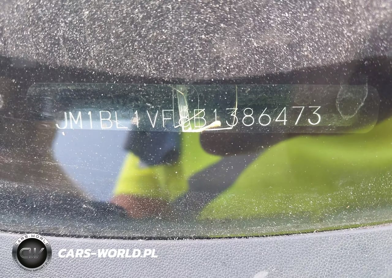 2011 Mazda Mazda3 I Touring VIN:JM1BL1VF8B1386473 - 9