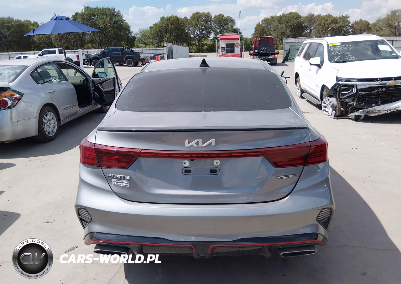 2024 Kia Forte Gt VIN:3KPF44AC5RE835630 - 17