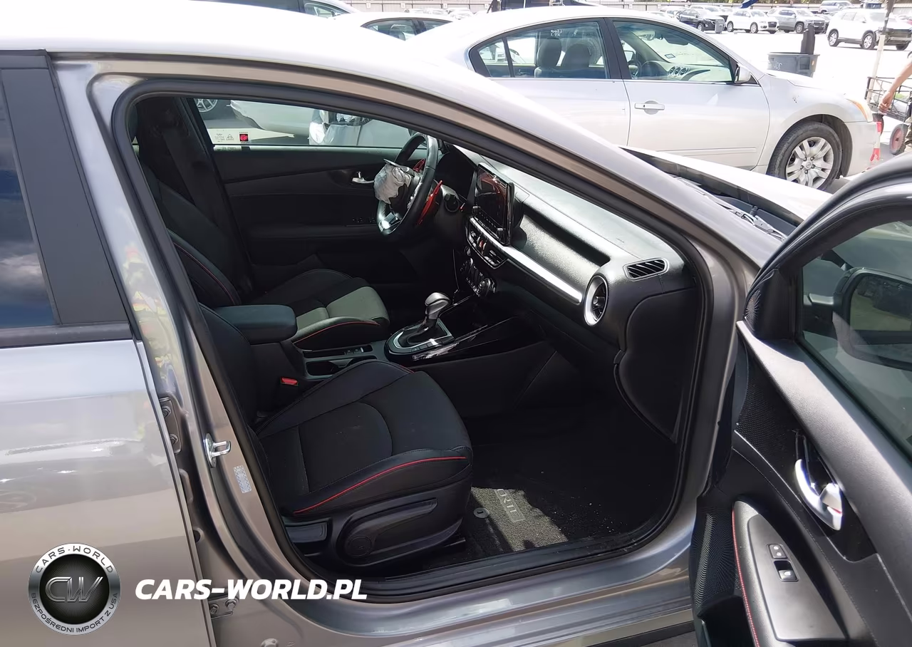 2024 Kia Forte Gt VIN:3KPF44AC5RE835630 - 5