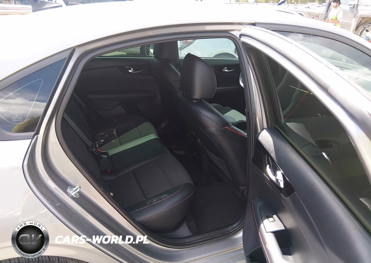 2024 Kia Forte Gt VIN:3KPF44AC5RE835630 - 8