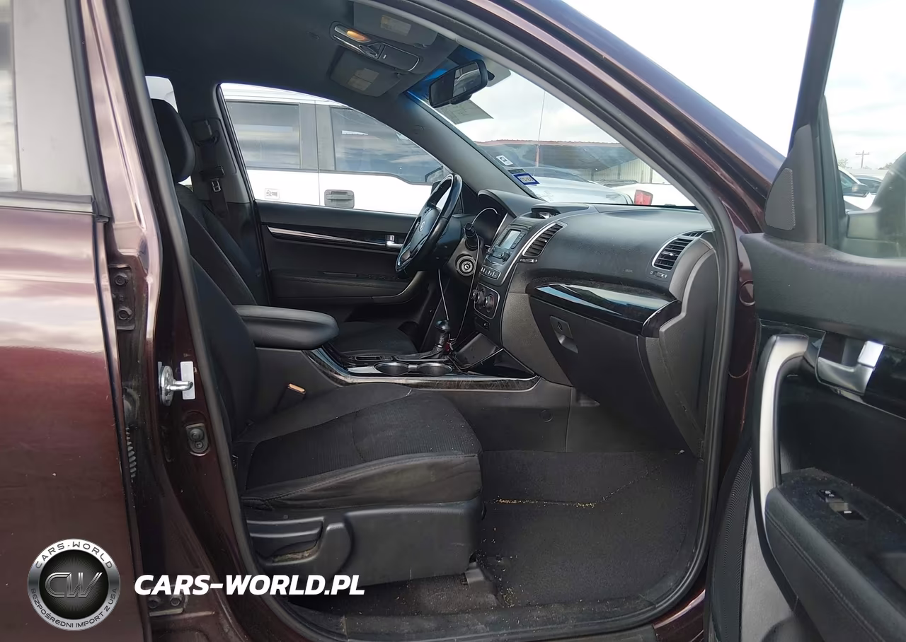 2014 Kia Sorento Lx VIN:5XYKT4A66EG512468 - 5