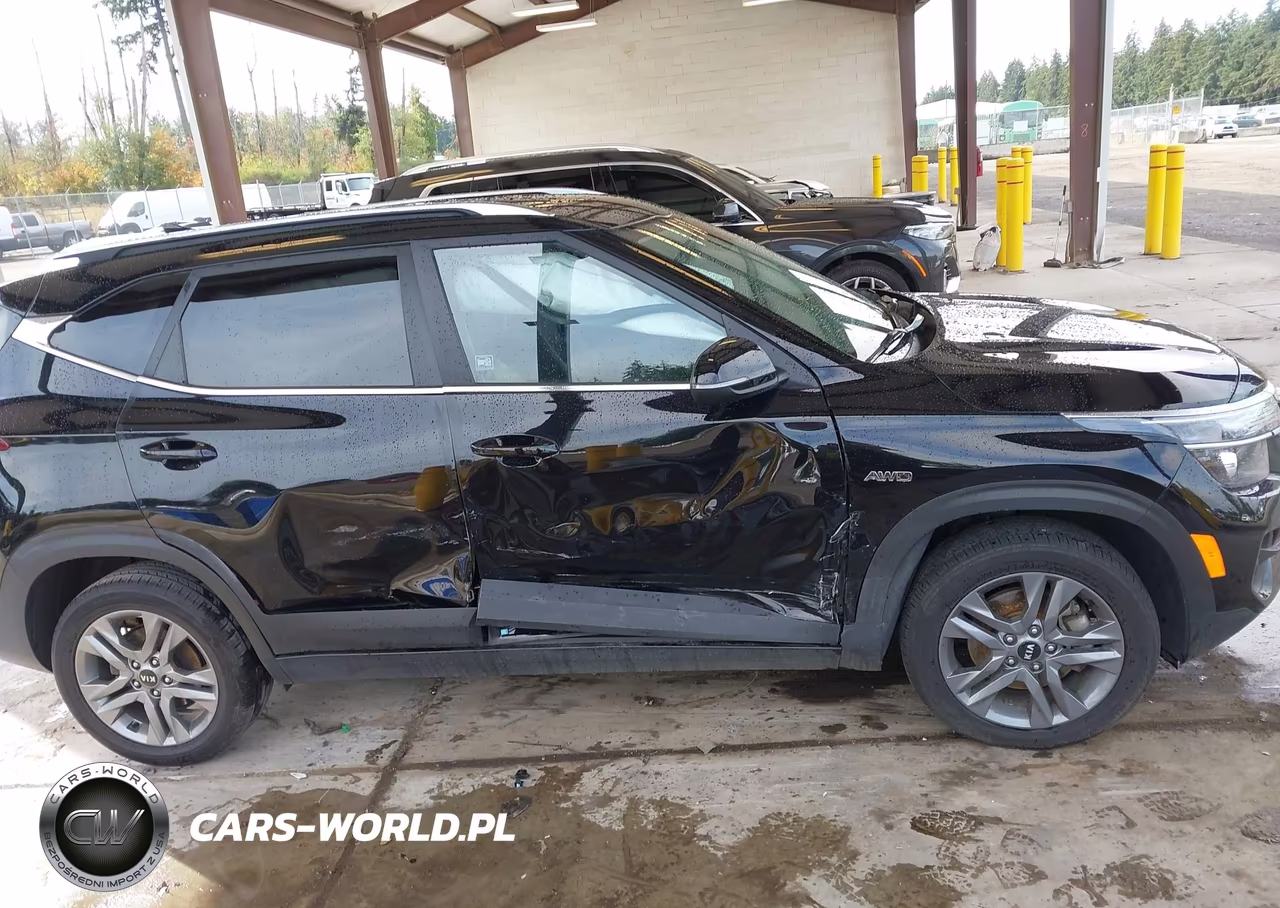 2021 Kia Seltos S VIN:KNDEUCAA2M7165967 - 13
