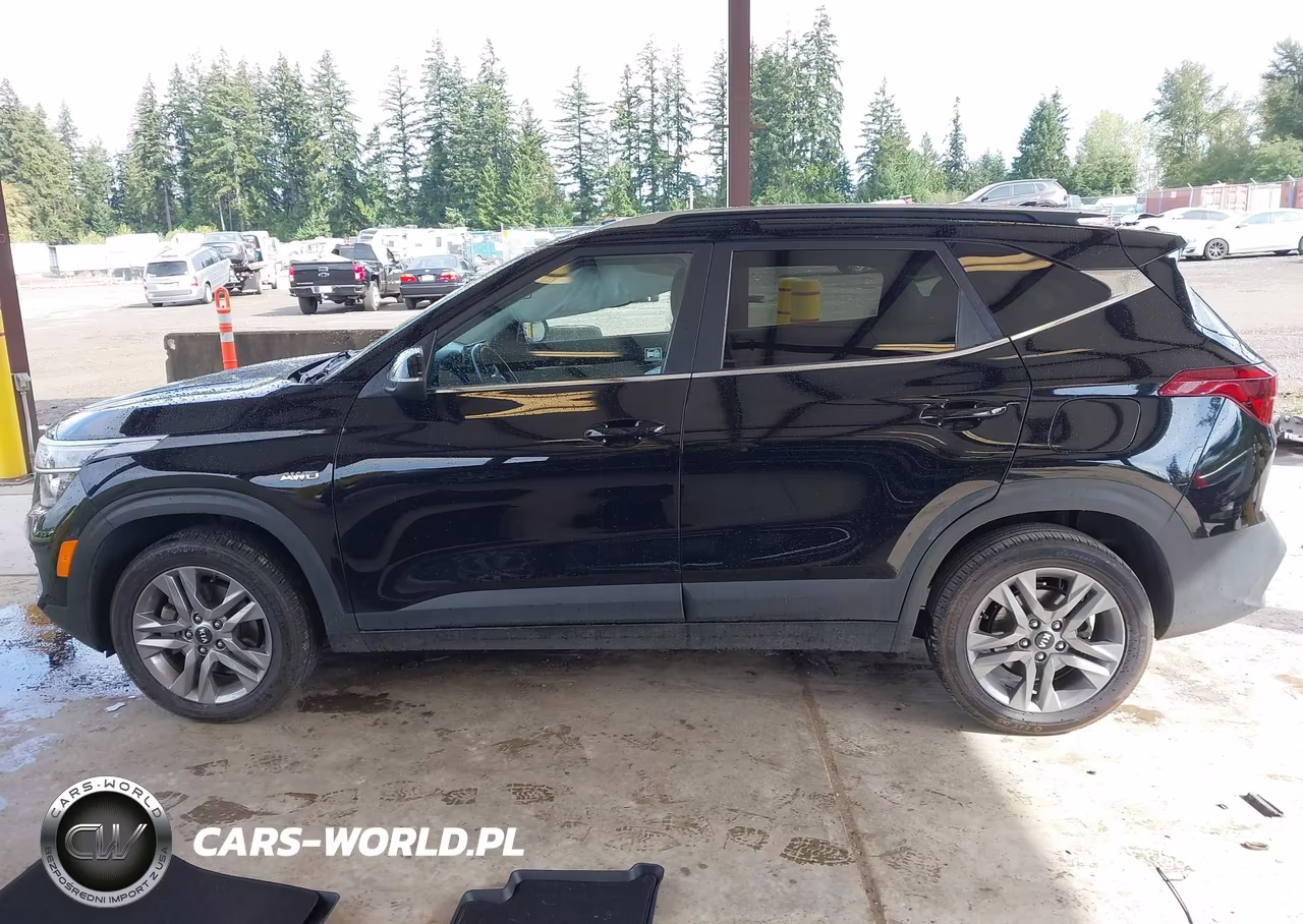 2021 Kia Seltos S VIN:KNDEUCAA2M7165967 - 14