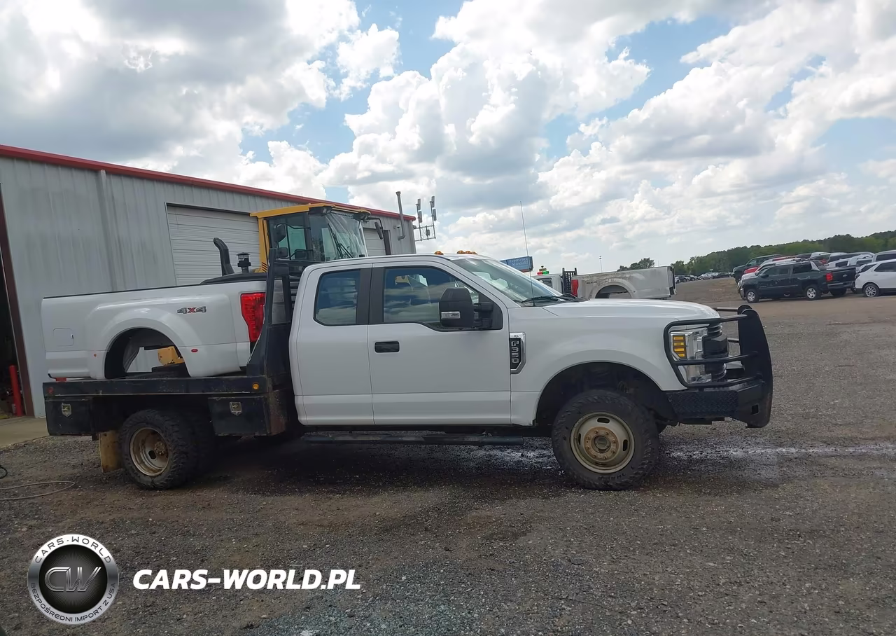 2018 Ford F-350 Xl VIN:1FT8X3D66JEC84141 - 17