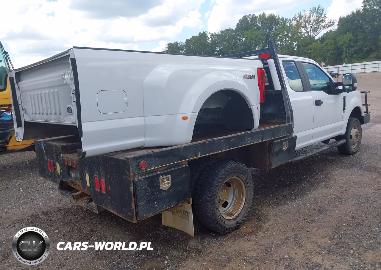 2018 Ford F-350 Xl VIN:1FT8X3D66JEC84141 - 4