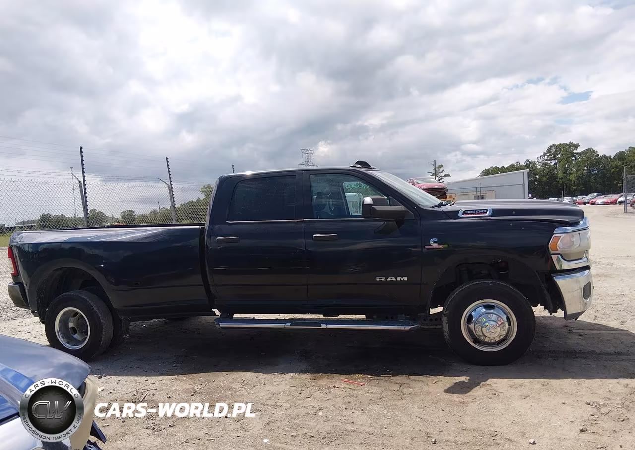 2019 Ram 3500 Tradesman VIN:3C63RRGL3KG594645 - 13