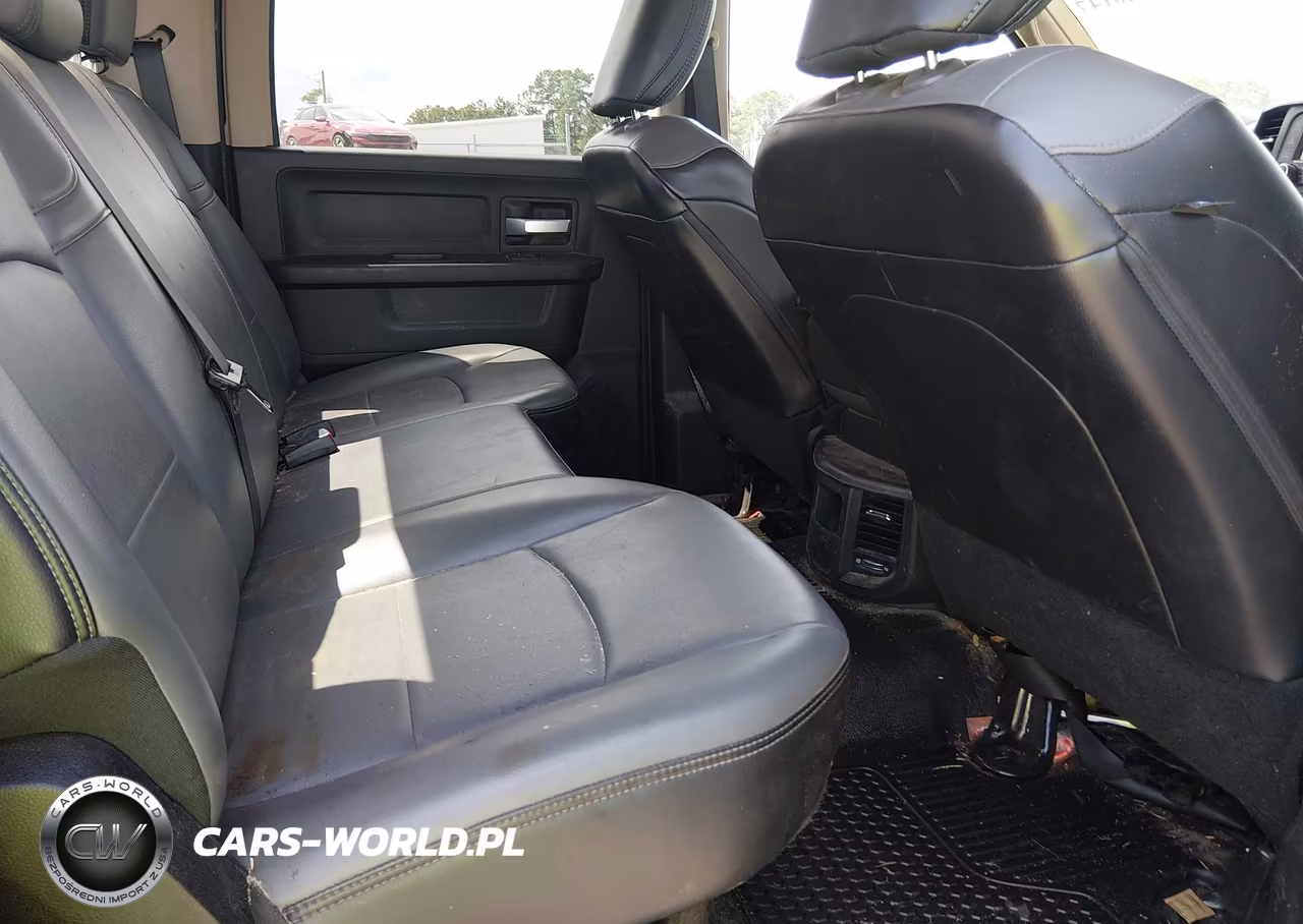 2019 Ram 3500 Tradesman VIN:3C63RRGL3KG594645 - 8
