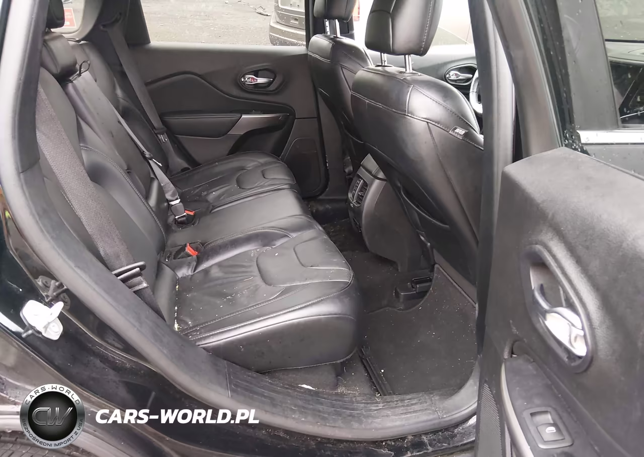 2020 Jeep Cherokee Limited 4X4 VIN:1C4PJMDX2LD559234 - 8