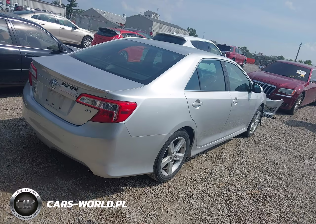 2013 Toyota Camry Se VIN:4T1BF1FK6DU238502 - 4