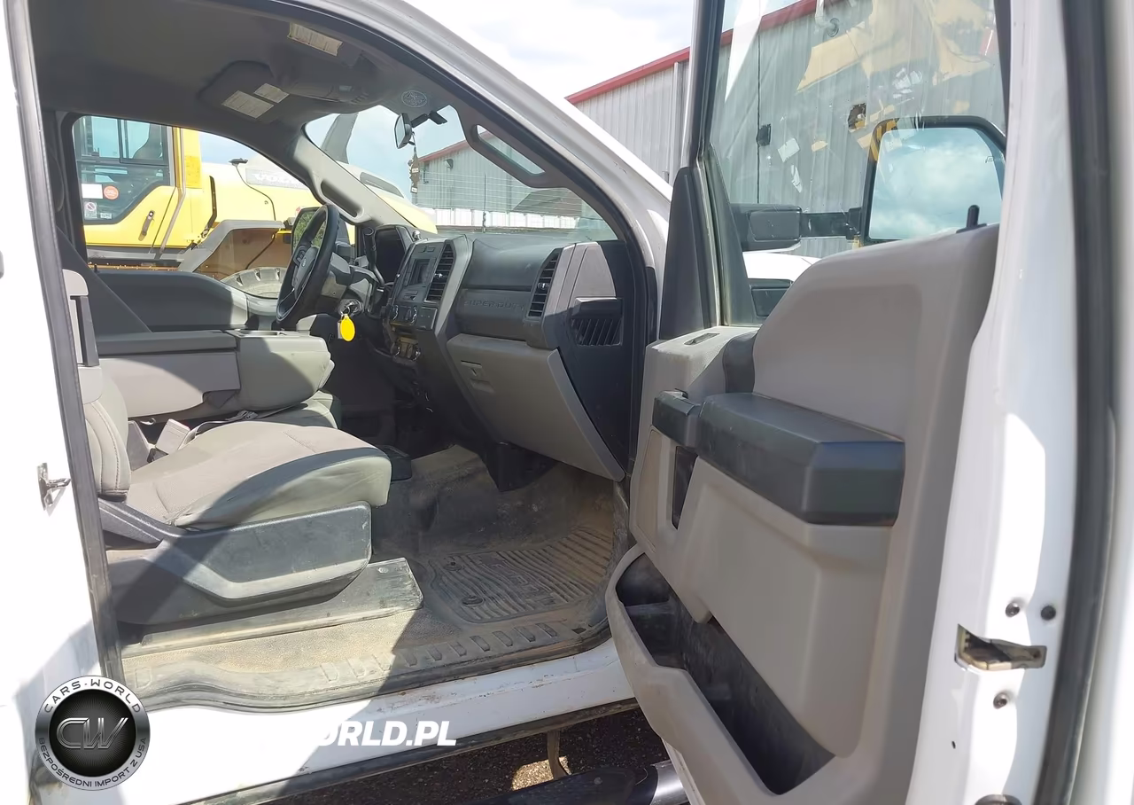 2018 Ford F-350 Xl VIN:1FT8X3D64JEC84140 - 5