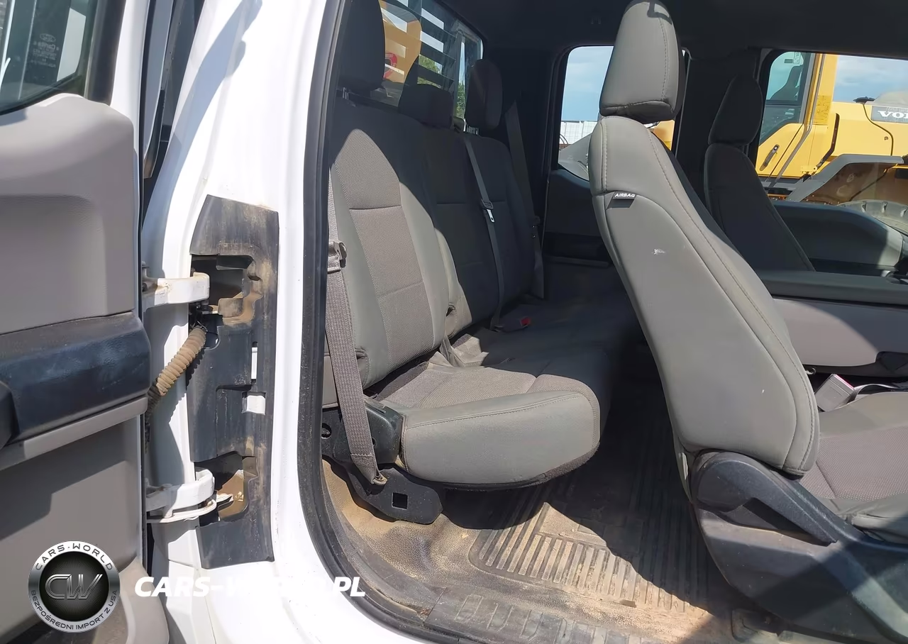 2018 Ford F-350 Xl VIN:1FT8X3D64JEC84140 - 8