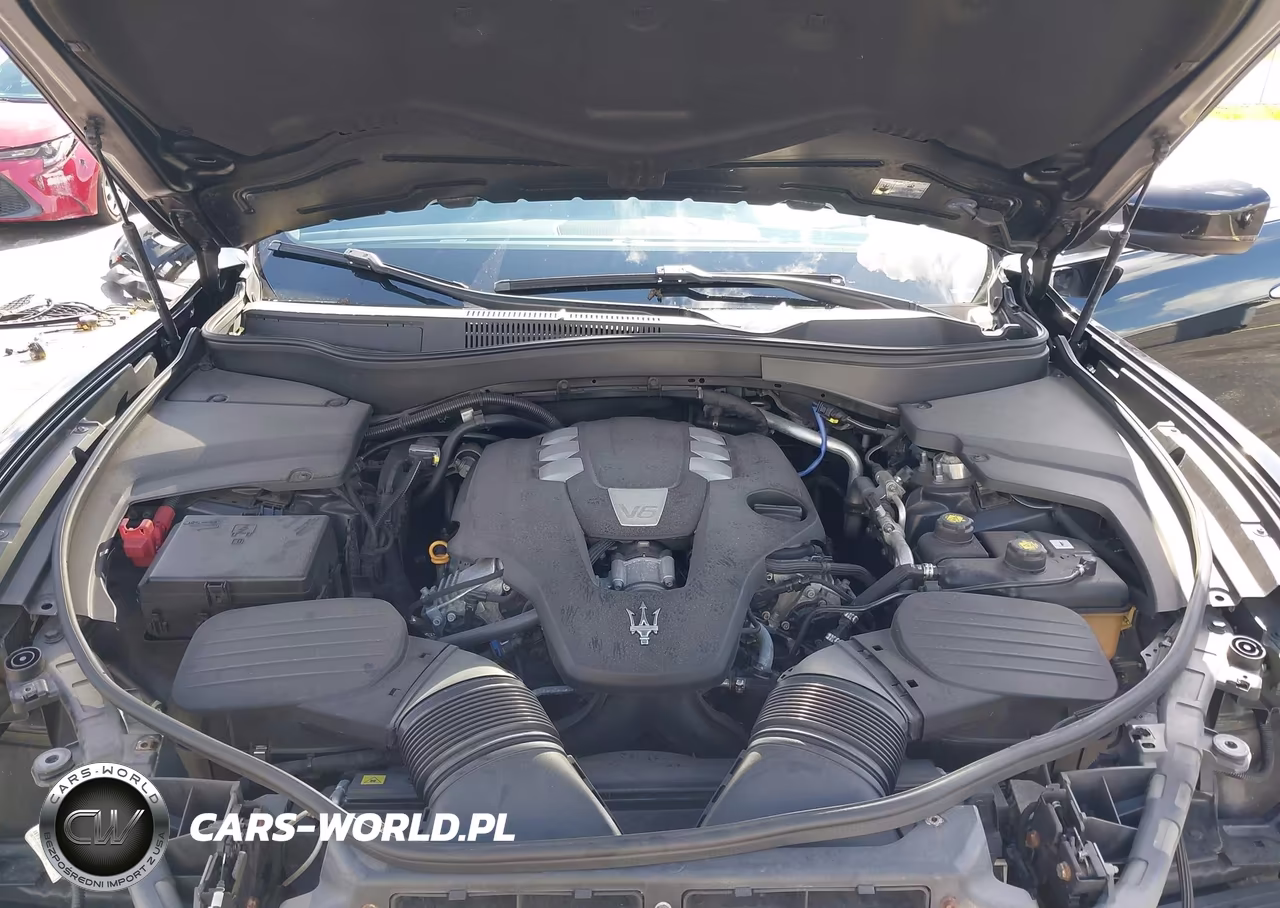 2018 Maserati Levante VIN:ZN661XUA7JX303741 - 10