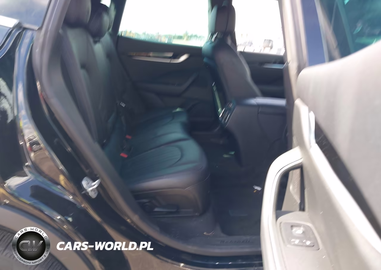 2018 Maserati Levante VIN:ZN661XUA7JX303741 - 8