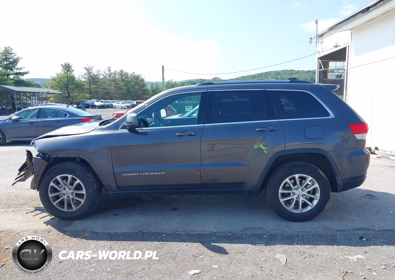 2016 Jeep Grand Cherokee Laredo VIN:1C4RJEAG8GC415816 - 15