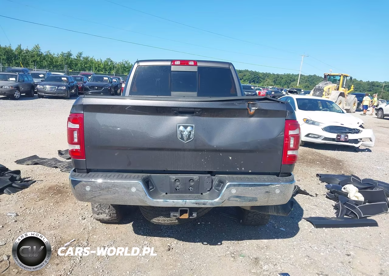 2018 Ram 2500 Big Horn 4X4 6'4 Box VIN:3C6UR5DL9JG426704 - 16