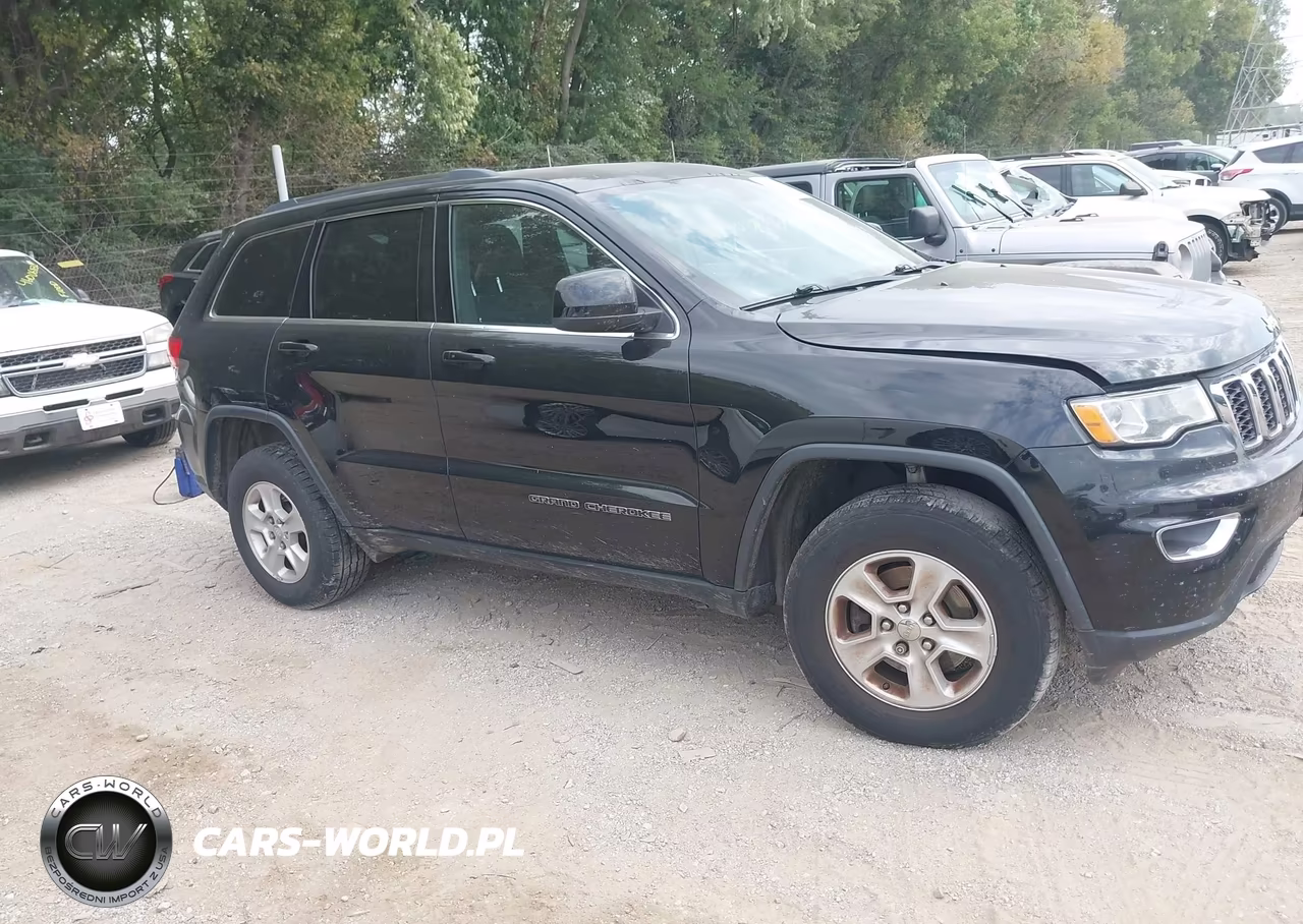 2017 Jeep Grand Cherokee Laredo 4X4 VIN:1C4RJFAG1HC764226 - 13