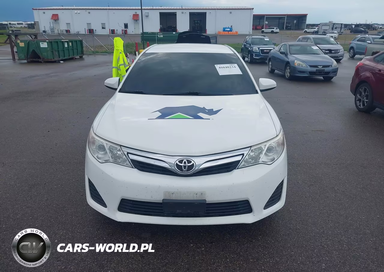 2014 Toyota Camry Le VIN:4T4BF1FK1ER345805 - 13