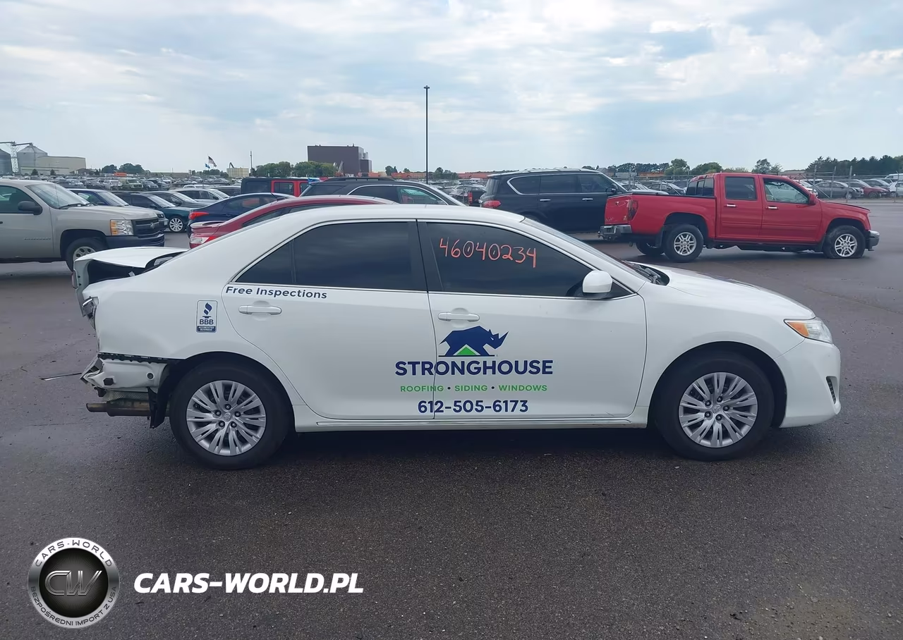 2014 Toyota Camry Le VIN:4T4BF1FK1ER345805 - 14
