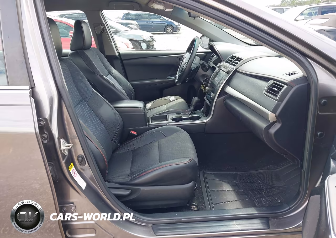 2015 Toyota Camry Se VIN:4T1BF1FK7FU008924 - 5
