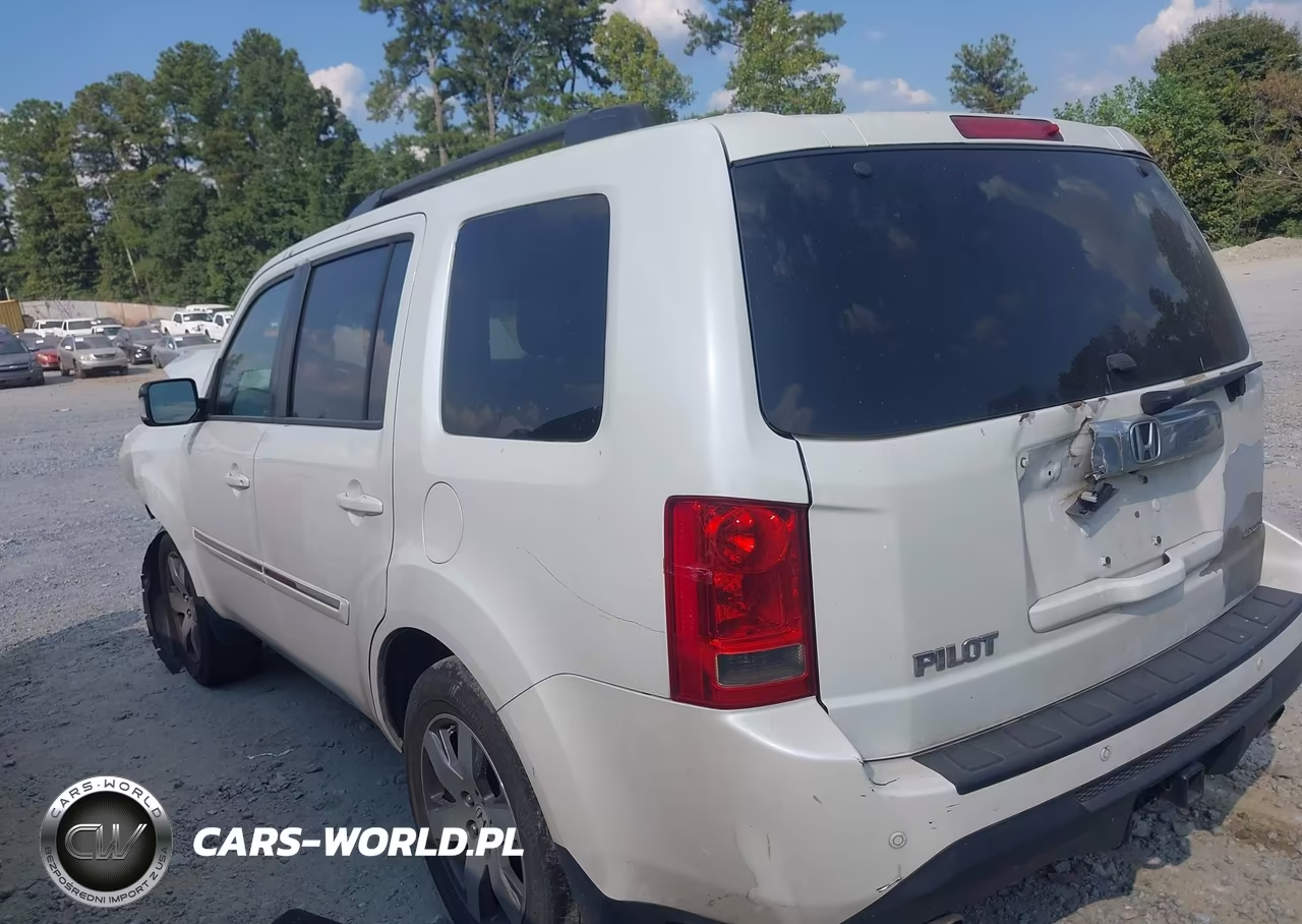 2014 Honda Pilot Touring VIN:5FNYF3H90EB011689 - 3