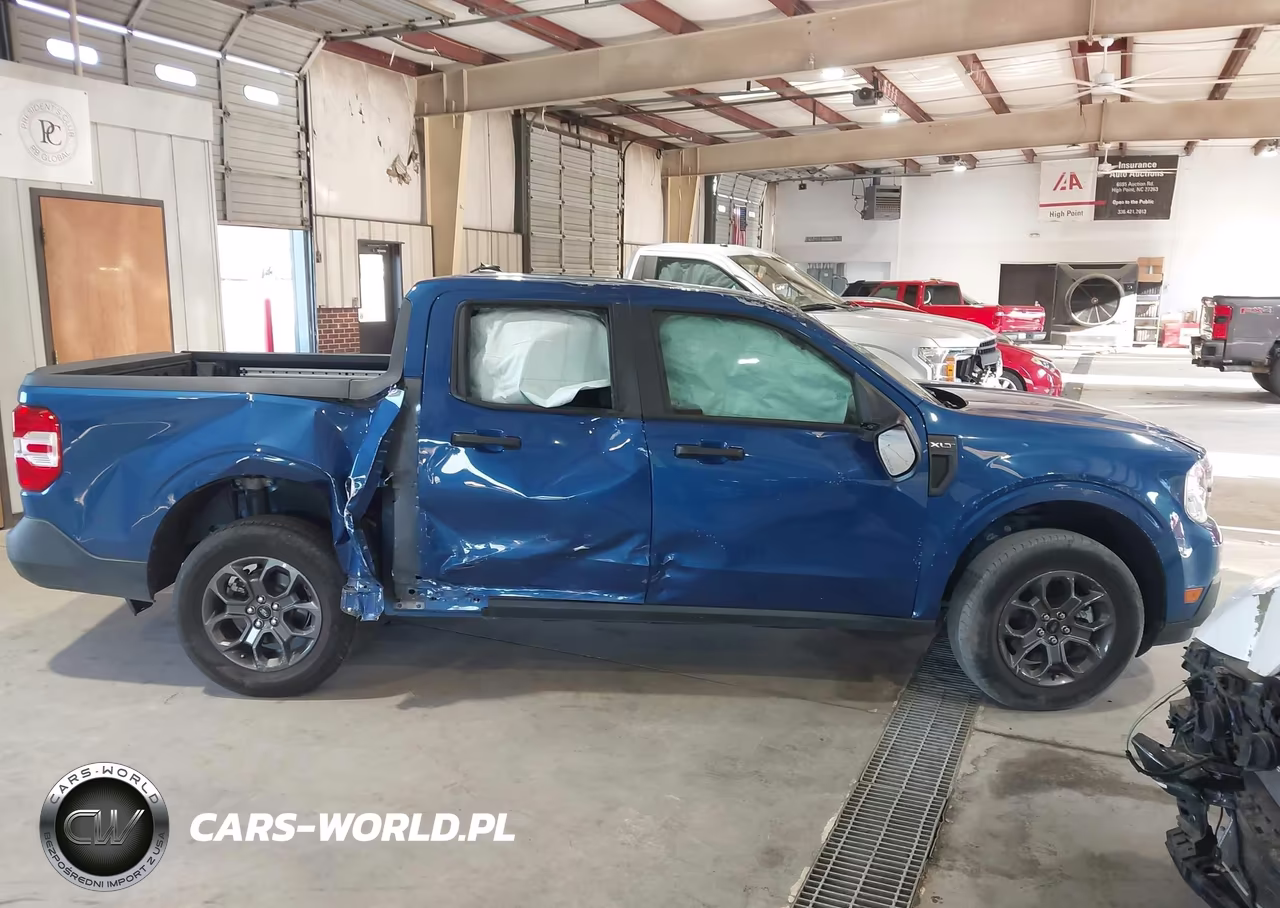 2023 Ford Maverick Xlt VIN:3FTTW8E3XPRA16570 - 14