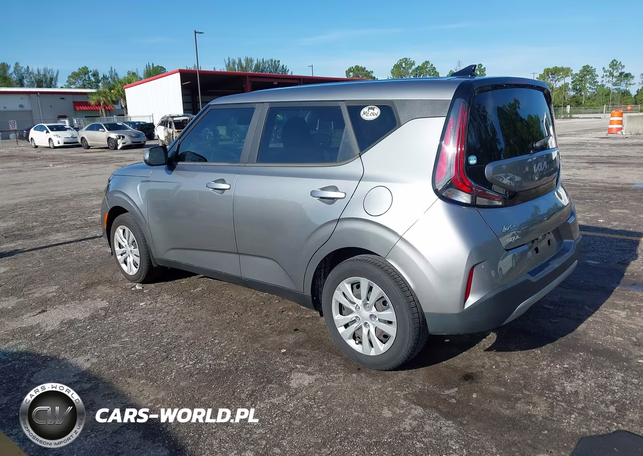 2023 Kia Soul Lx VIN:KNDJ23AU0P7188392 - 3