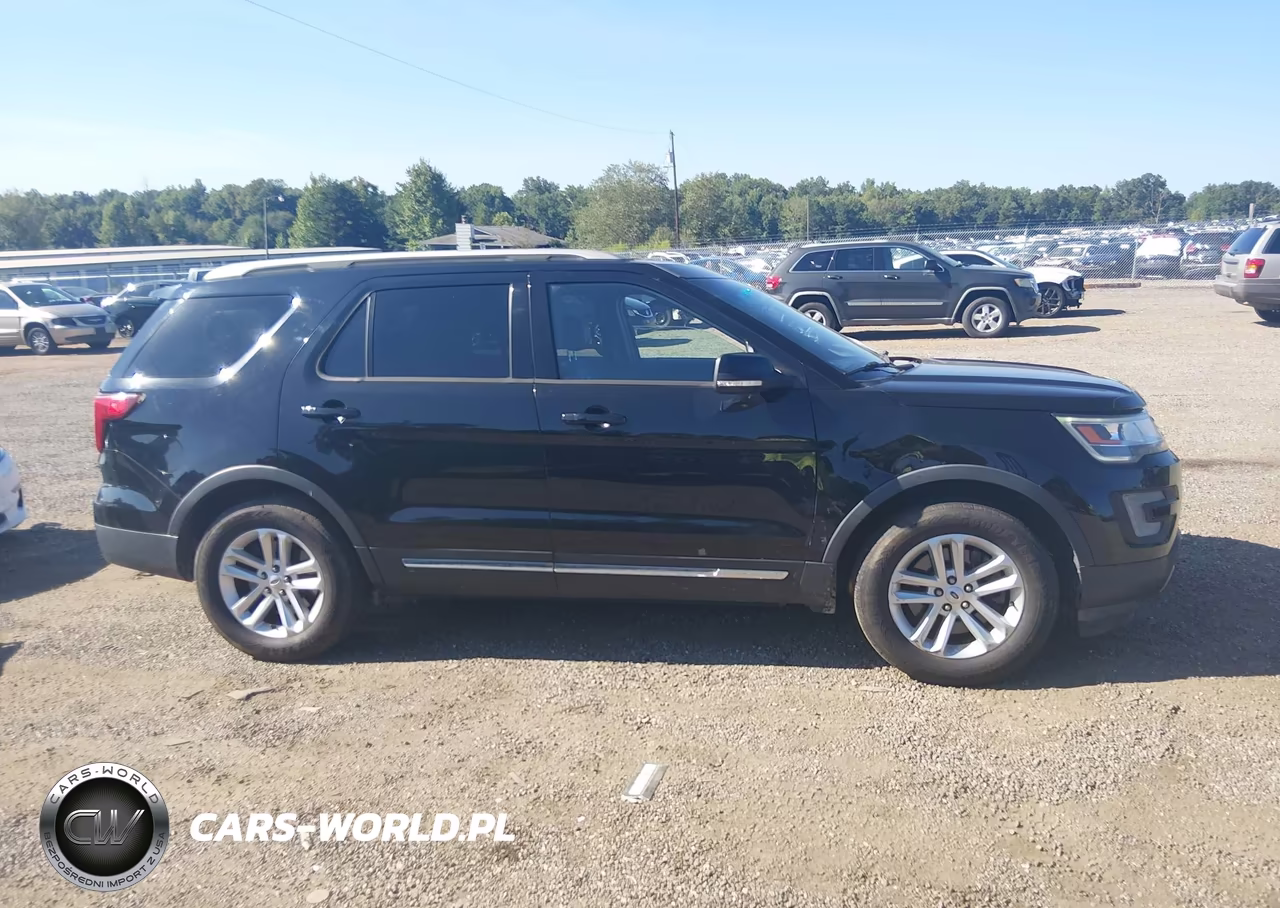 2017 Ford Explorer Xlt VIN:1FM5K7D86HGB37354 - 13