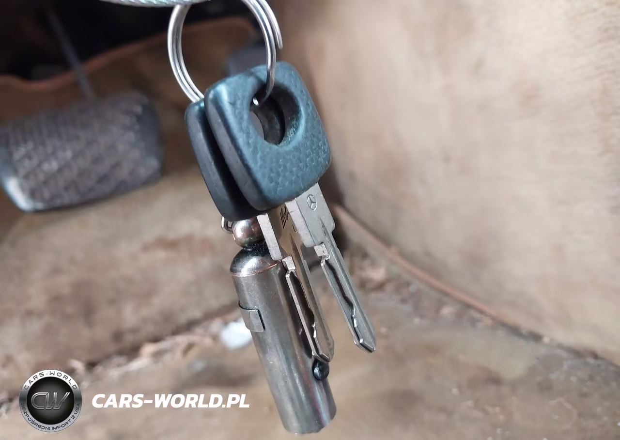 1985 Mercedes-Benz 300 Sd VIN:WDBCB20C2FA137410 - 11