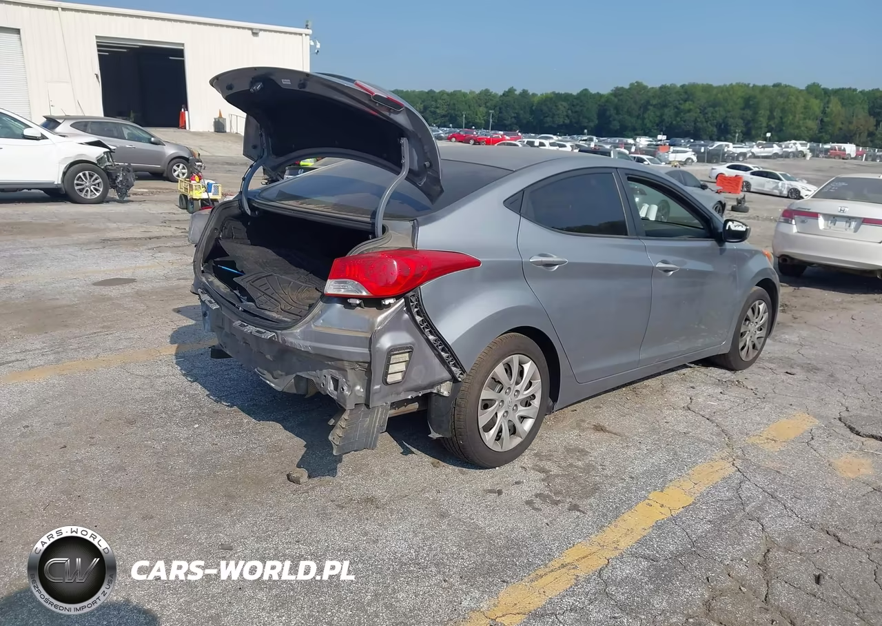 2013 Hyundai Elantra Gls-Limited VIN:KMHDH4AE5DU709741 - 4