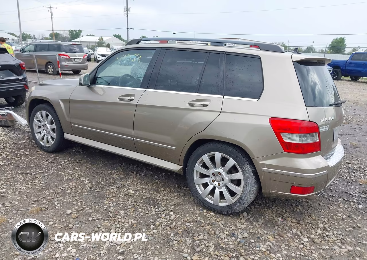 2010 Mercedes-Benz Glk 350 4Matic VIN:WDCGG8HB0AF322998 - 3