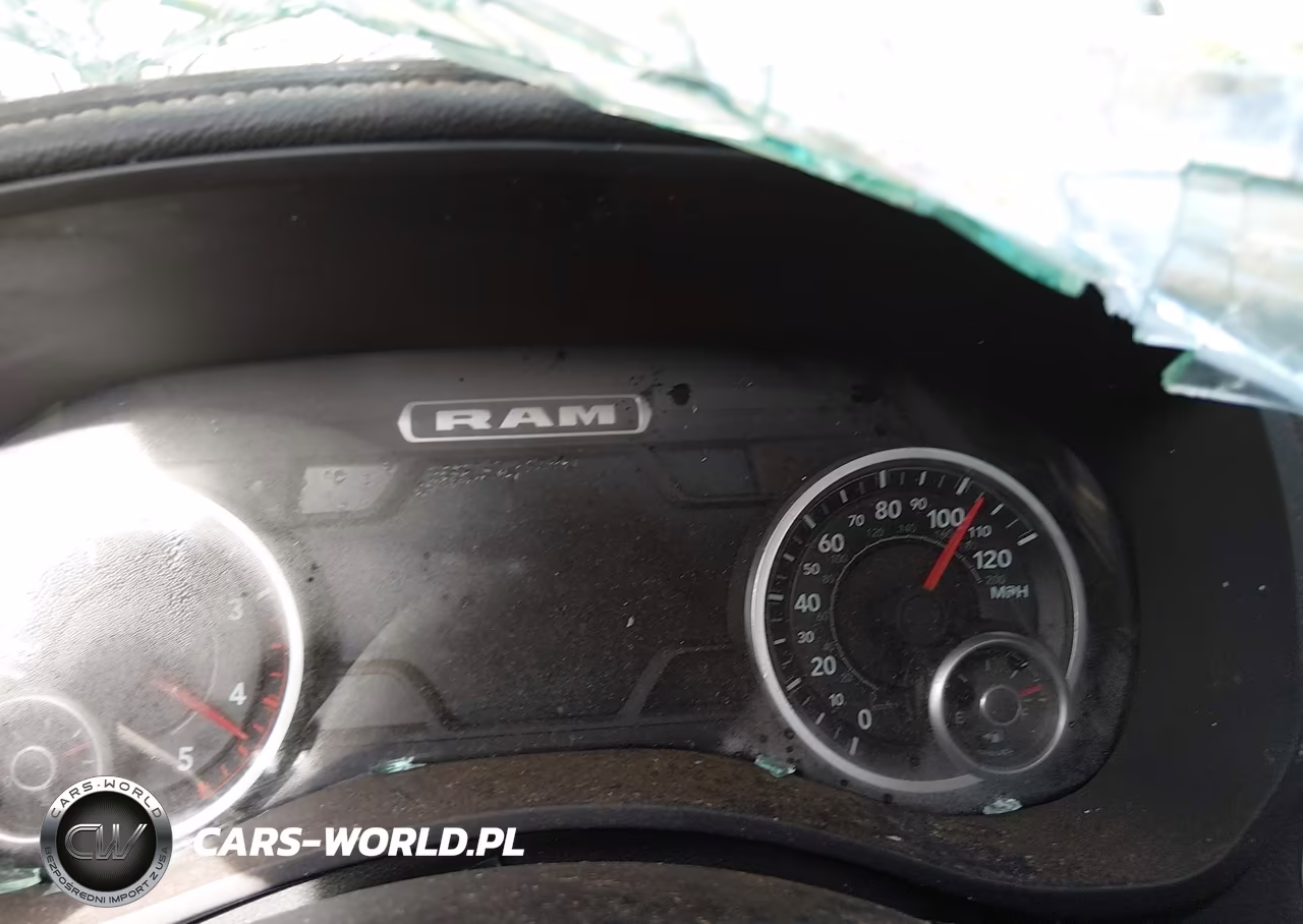 2024 Ram 2500 VIN:3C6UR5FL8RG304392 - 7