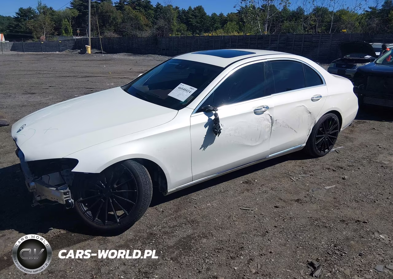 2017 Mercedes-Benz E 300 VIN:WDDZF4JB6HA158951 - 2