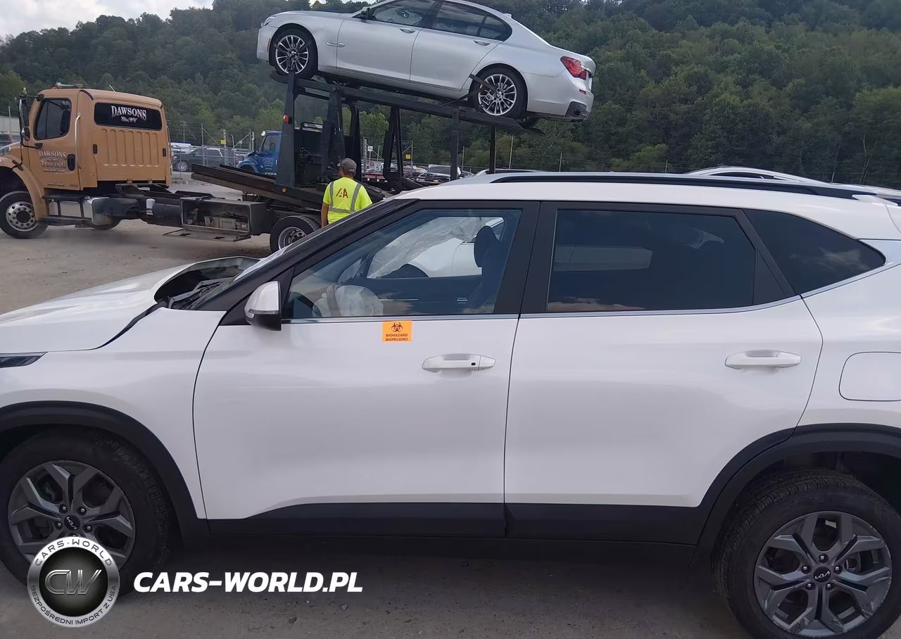 2024 Kia Seltos S VIN:KNDEUCAA2R7490206 - 14