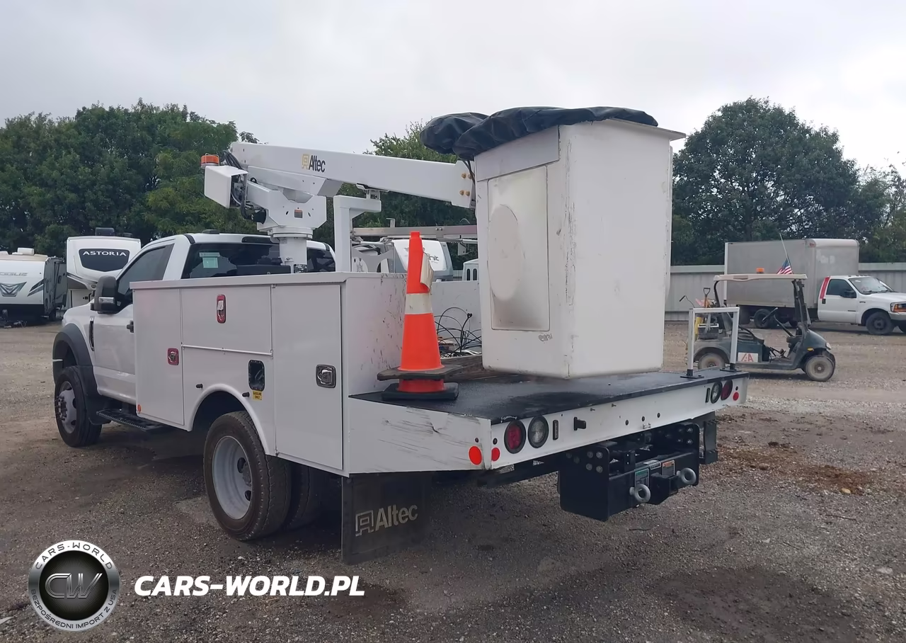 2022 Ford F-450 Chassis Xl VIN:1FDUF4GN6NDA19737 - 3