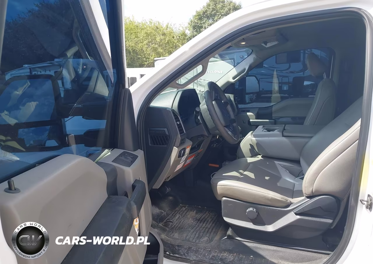 2022 Ford F-450 Chassis Xl VIN:1FDUF4GN6NDA19737 - 6